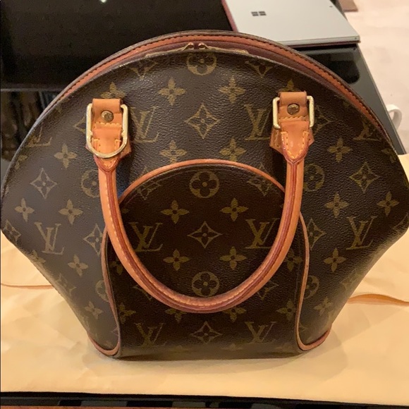 💯Authentic Louis Vuitton Ellipse PM - Picture 1 of 8